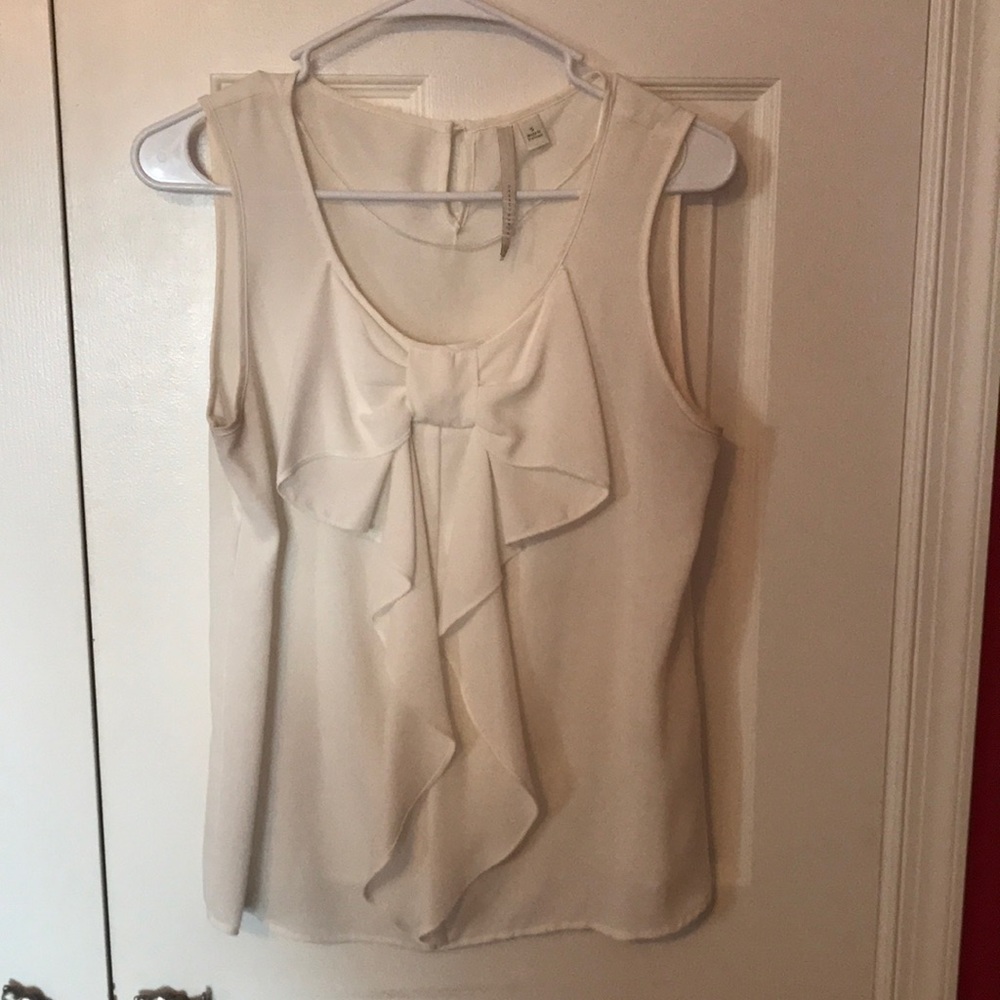 Lauren Conrad top